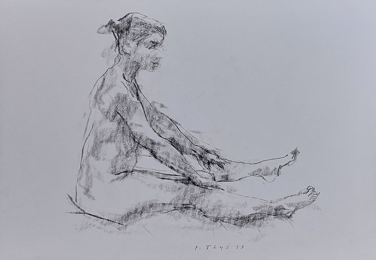 ‘Sitting Figure study’ 2019 siberian charcoal on paper 29x42cm